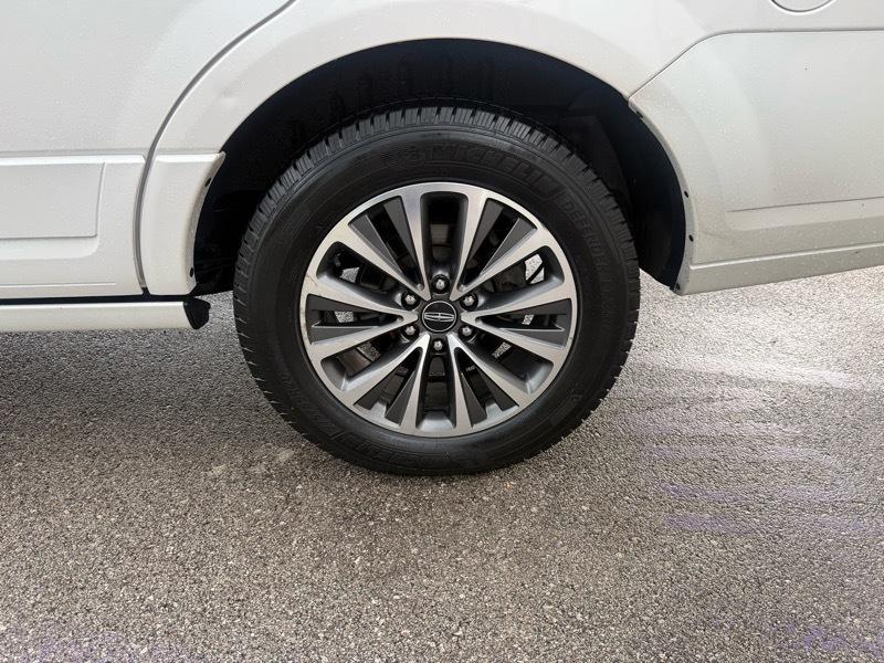 Lincoln Navigator Select 4WD 2016