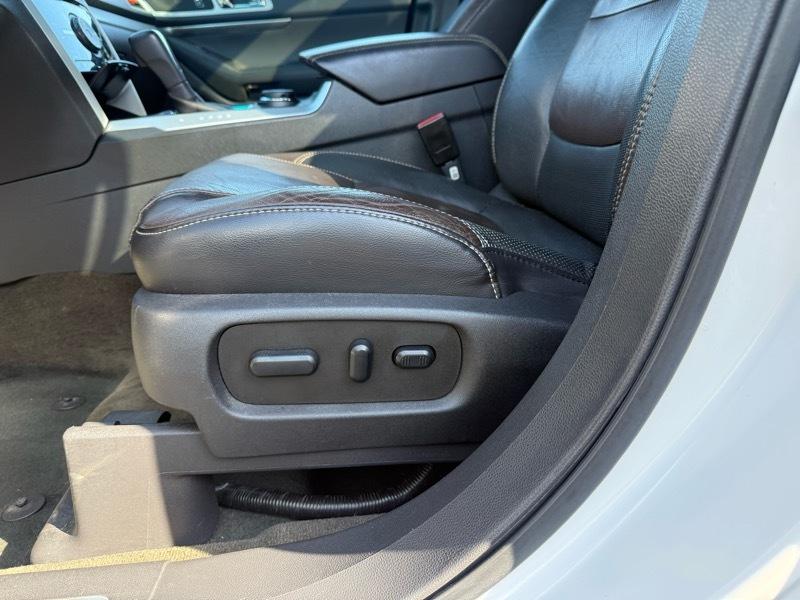 Ford Explorer Sport 4WD 2013