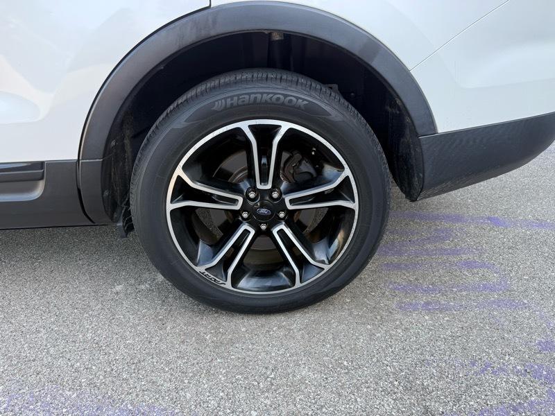 Ford Explorer Sport 4WD 2013