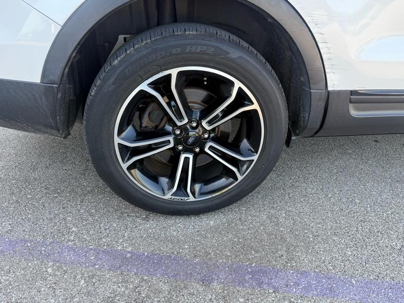 Ford Explorer Sport 4WD 2013
