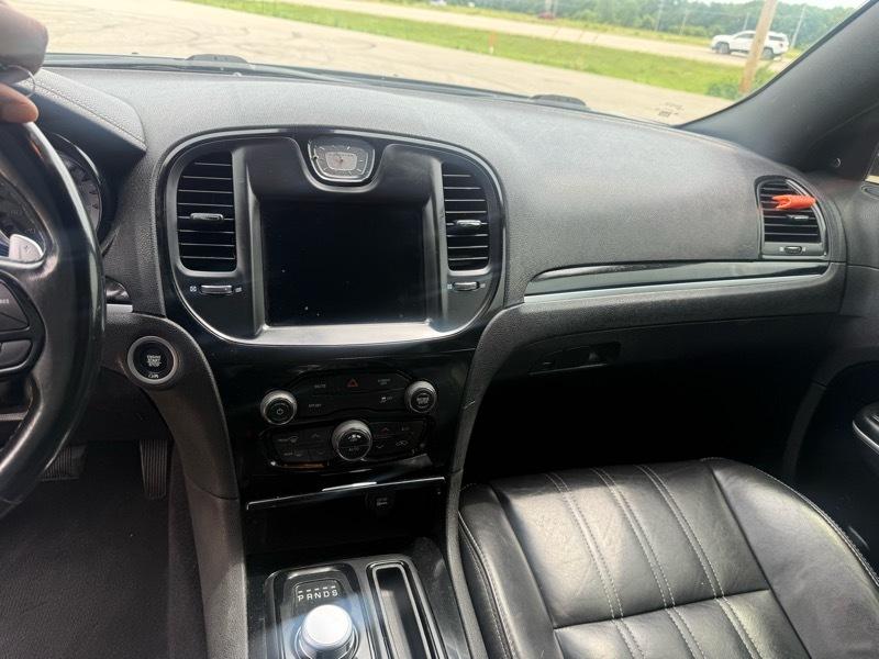 Chrysler 300 S V6 RWD 2019