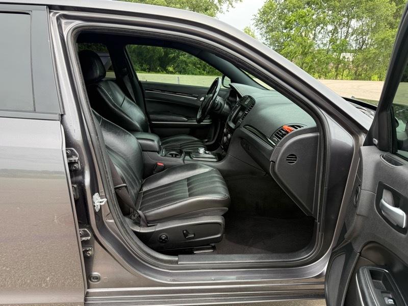 Chrysler 300 S V6 RWD 2019