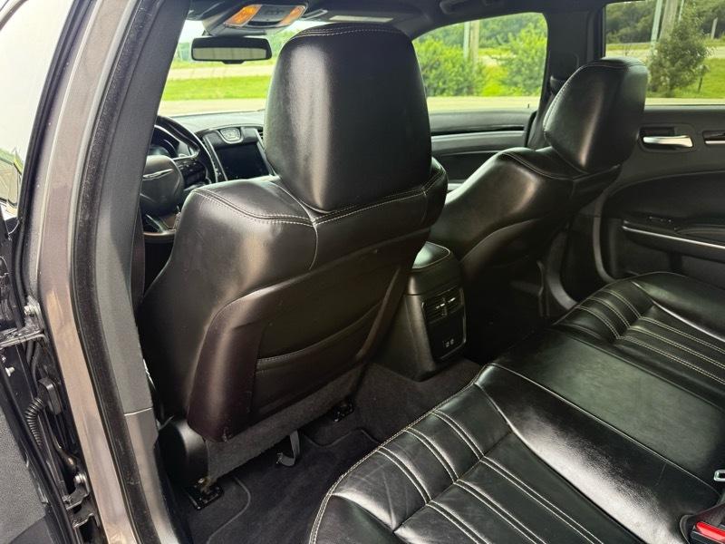 Chrysler 300 S V6 RWD 2019