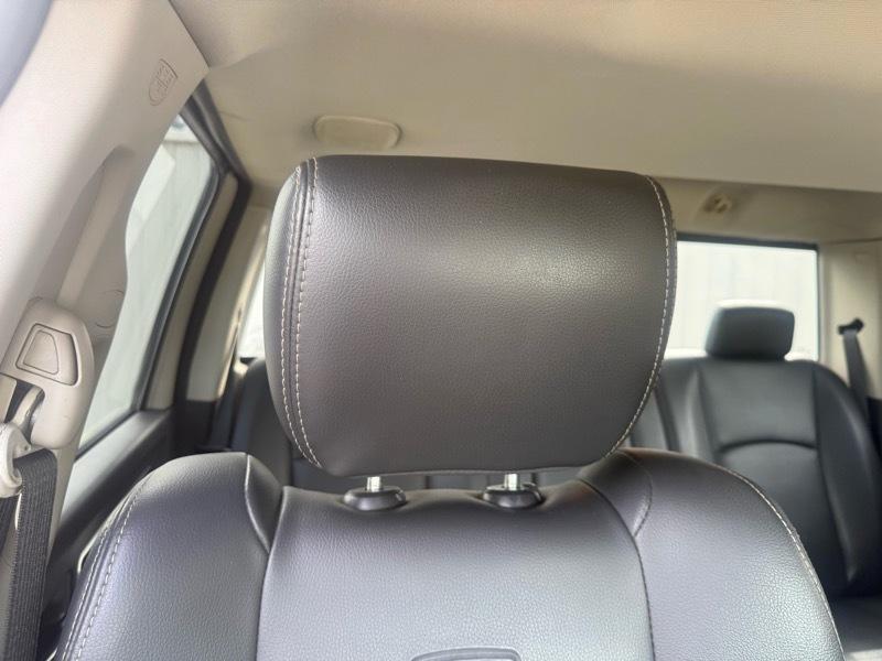 RAM 1500 2WD Crew Cab 149" Laramie 2010