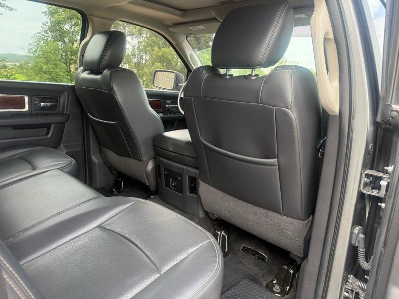 RAM 1500 2WD Crew Cab 149" Laramie 2010