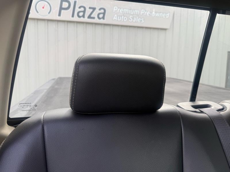 RAM 1500 2WD Crew Cab 149" Laramie 2010