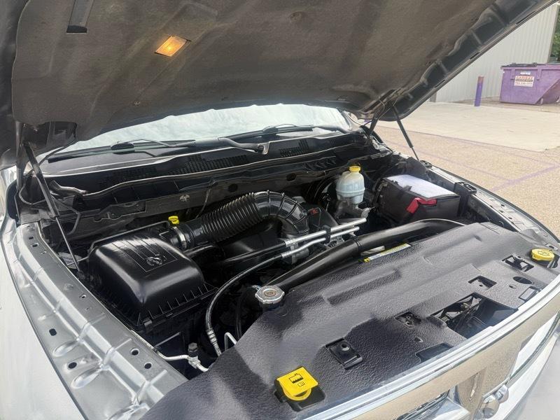 RAM 1500 2WD Crew Cab 149" Laramie 2010