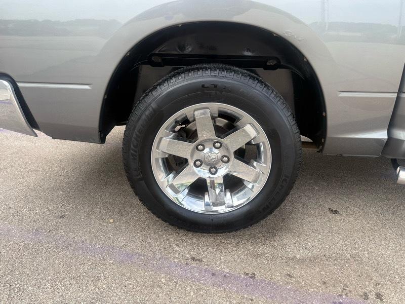RAM 1500 2WD Crew Cab 149" Laramie 2010