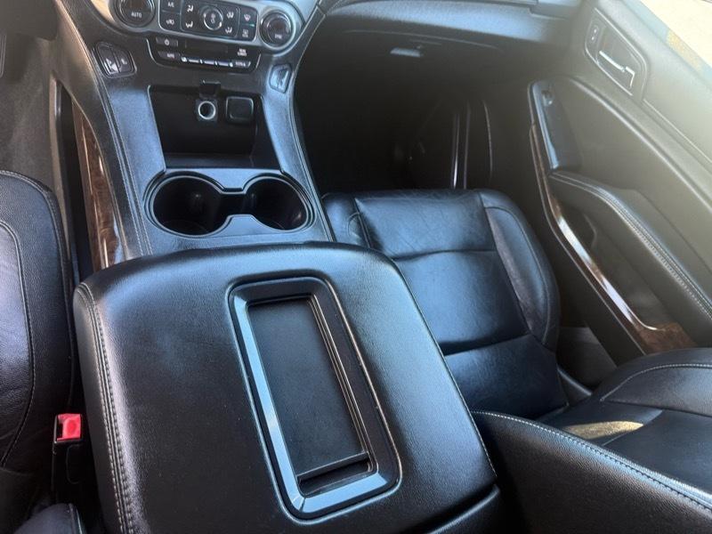 Chevrolet Suburban LT 4WD 2018