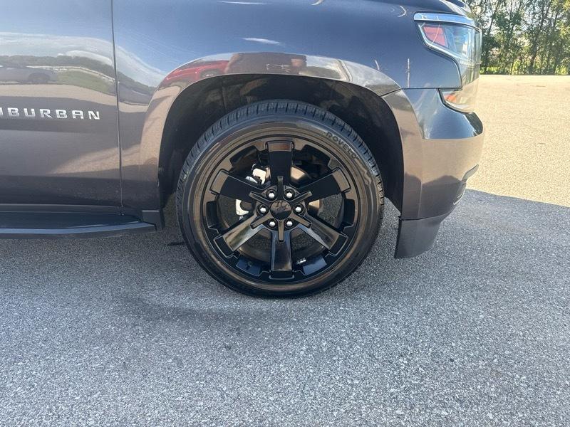 Chevrolet Suburban LT 4WD 2018