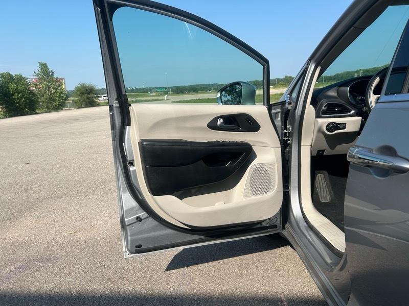 Chrysler Pacifica Limited 2020