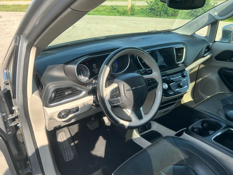 Chrysler Pacifica Limited 2020