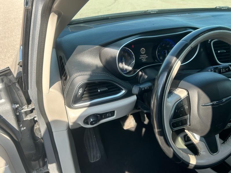 Chrysler Pacifica Limited 2020