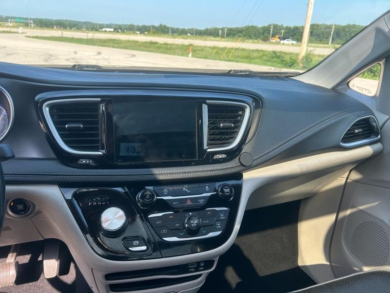 Chrysler Pacifica Limited 2020