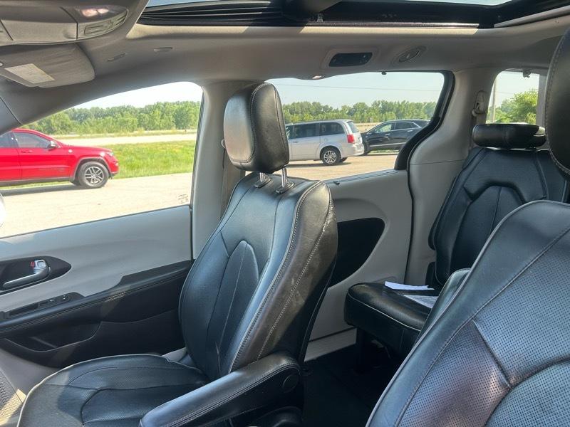 Chrysler Pacifica Limited 2020