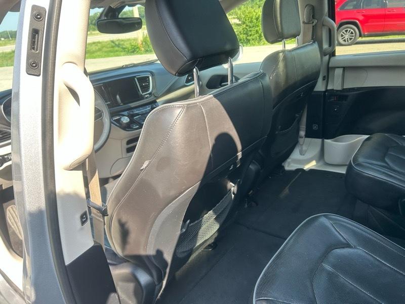 Chrysler Pacifica Limited 2020