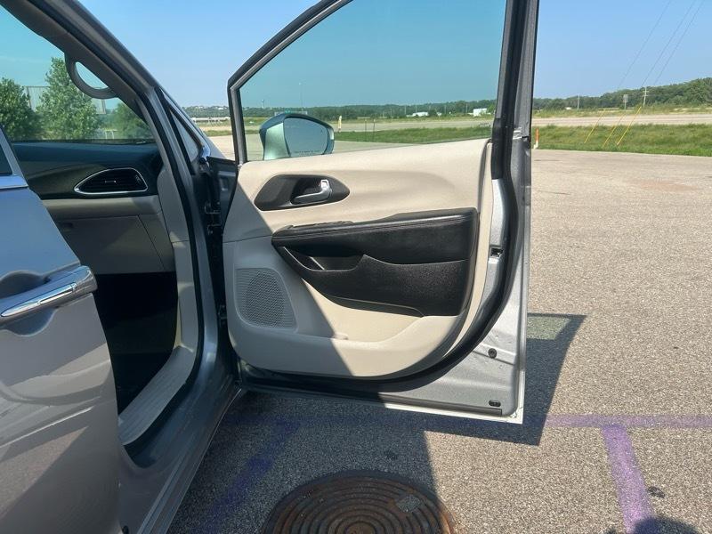 Chrysler Pacifica Limited 2020