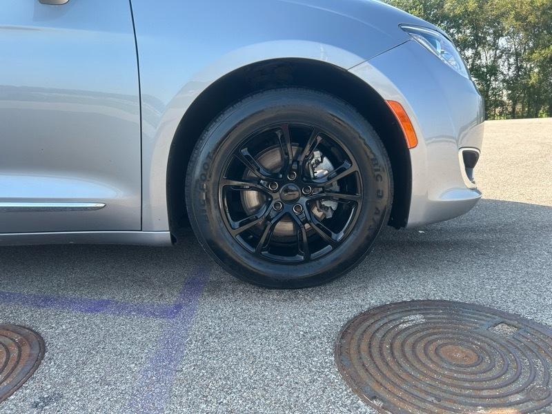 Chrysler Pacifica Limited 2020