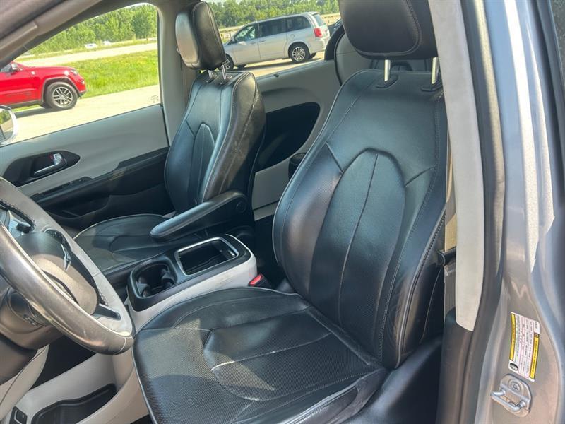 Chrysler Pacifica Limited 2020