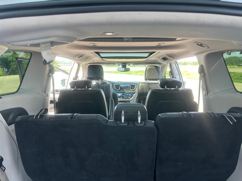 Chrysler Pacifica Limited 2020