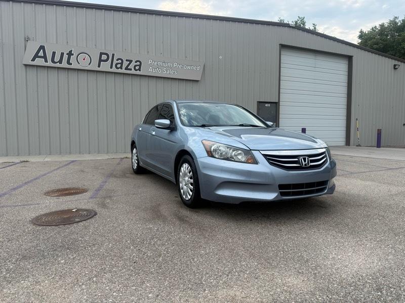 Honda Accord LX sedan AT 2011