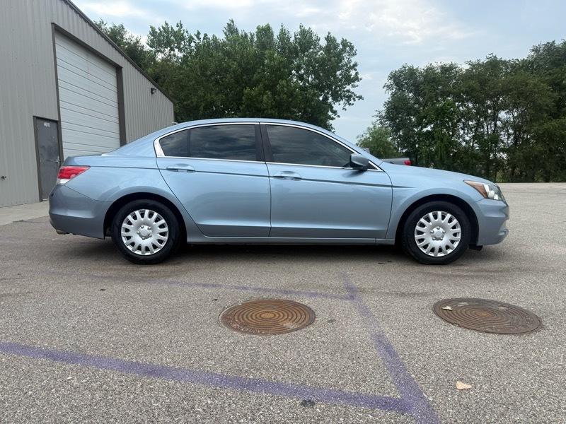 Honda Accord LX sedan AT 2011