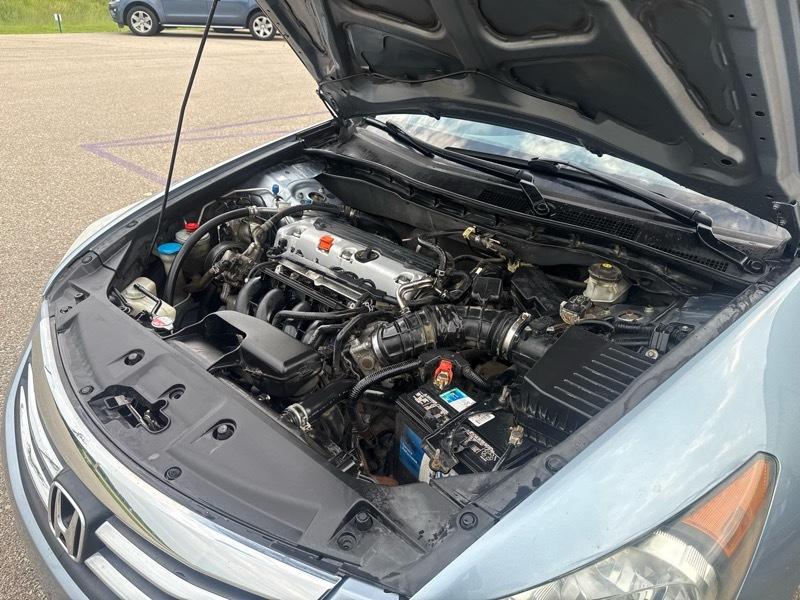 Honda Accord LX sedan AT 2011