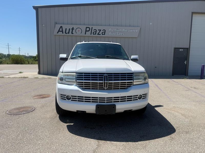 Lincoln Navigator 4WD 2011