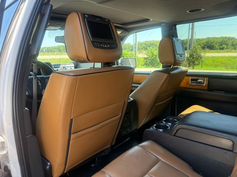 Lincoln Navigator 4WD 2011