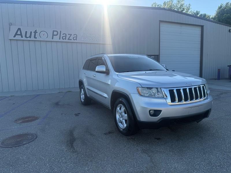 Jeep Grand Cherokee Laredo 4WD 2011