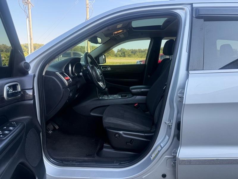 Jeep Grand Cherokee Laredo 4WD 2011