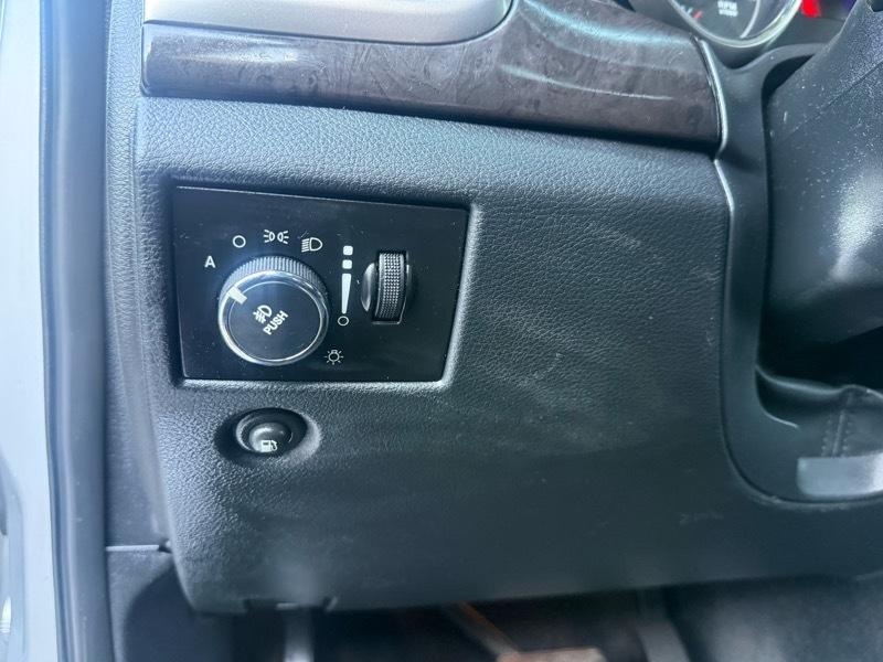 Jeep Grand Cherokee Laredo 4WD 2011