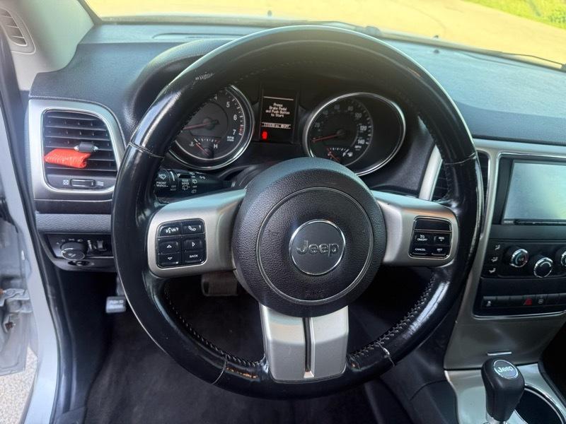 Jeep Grand Cherokee Laredo 4WD 2011