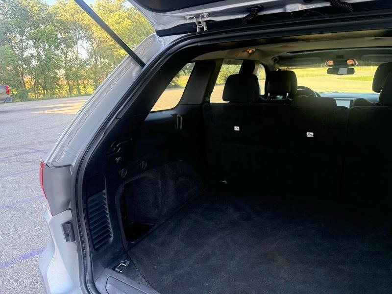 Jeep Grand Cherokee Laredo 4WD 2011