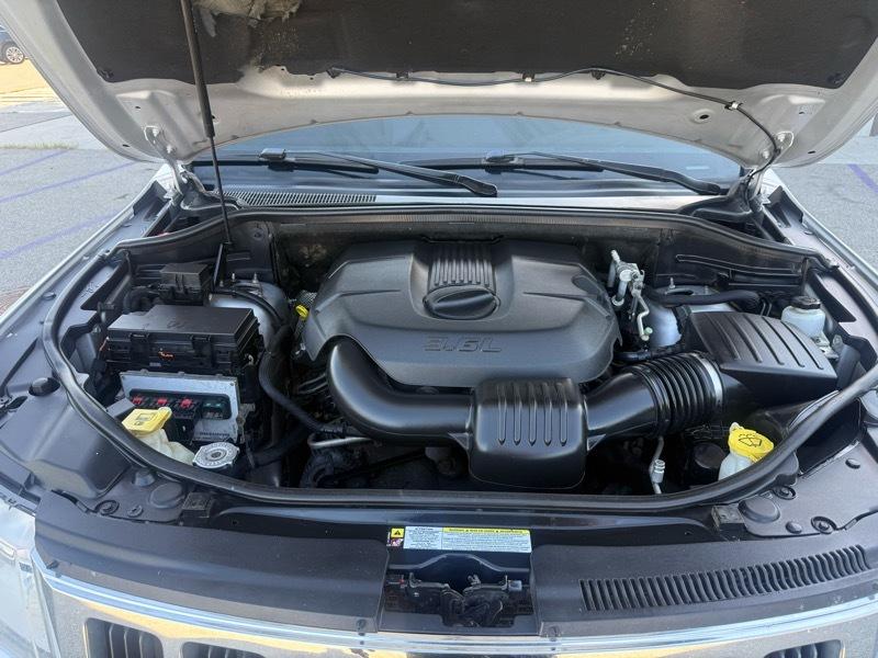 Jeep Grand Cherokee Laredo 4WD 2011