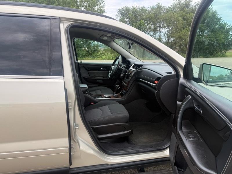 Chevrolet Traverse 1LT AWD 2013