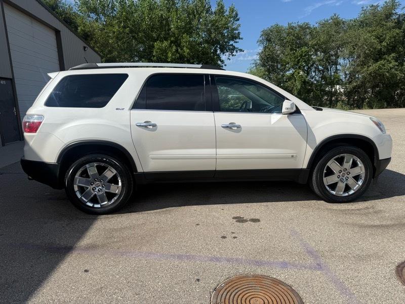 GMC Acadia SLT-2 AWD 2010