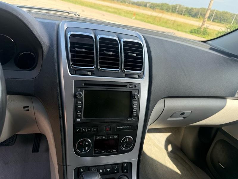 GMC Acadia SLT-2 AWD 2010
