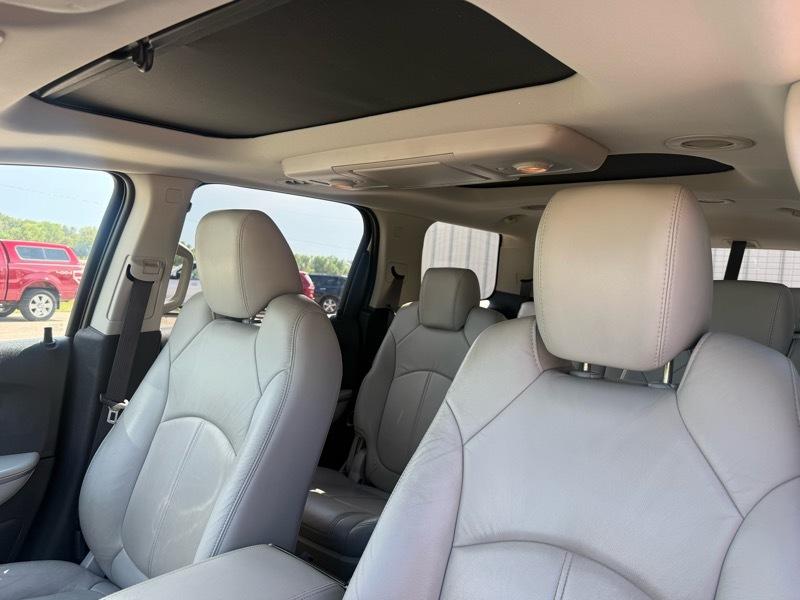 GMC Acadia SLT-2 AWD 2010