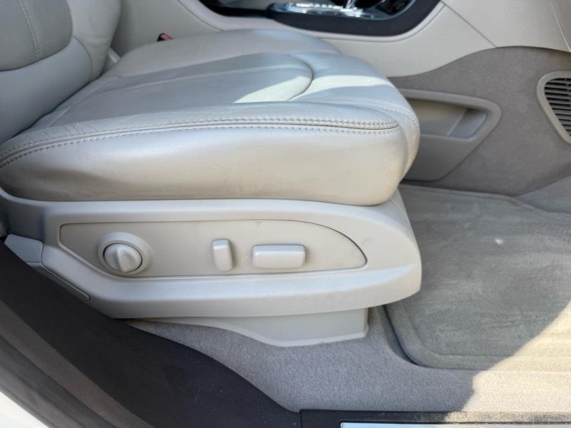GMC Acadia SLT-2 AWD 2010