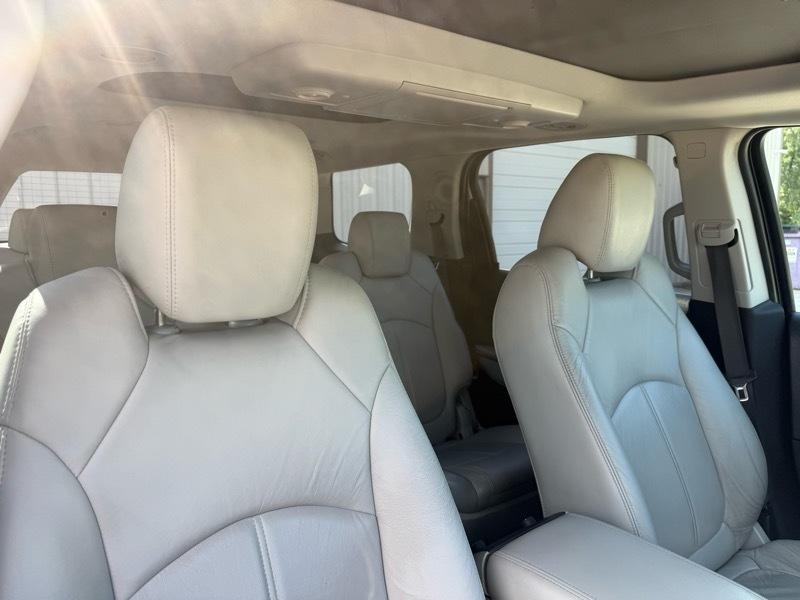 GMC Acadia SLT-2 AWD 2010