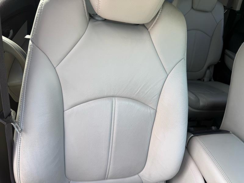 GMC Acadia SLT-2 AWD 2010