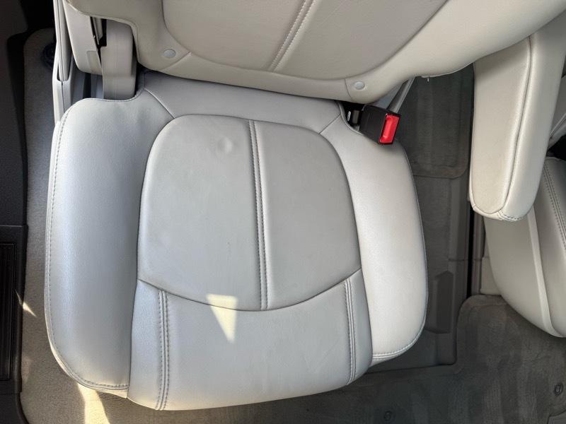 GMC Acadia SLT-2 AWD 2010