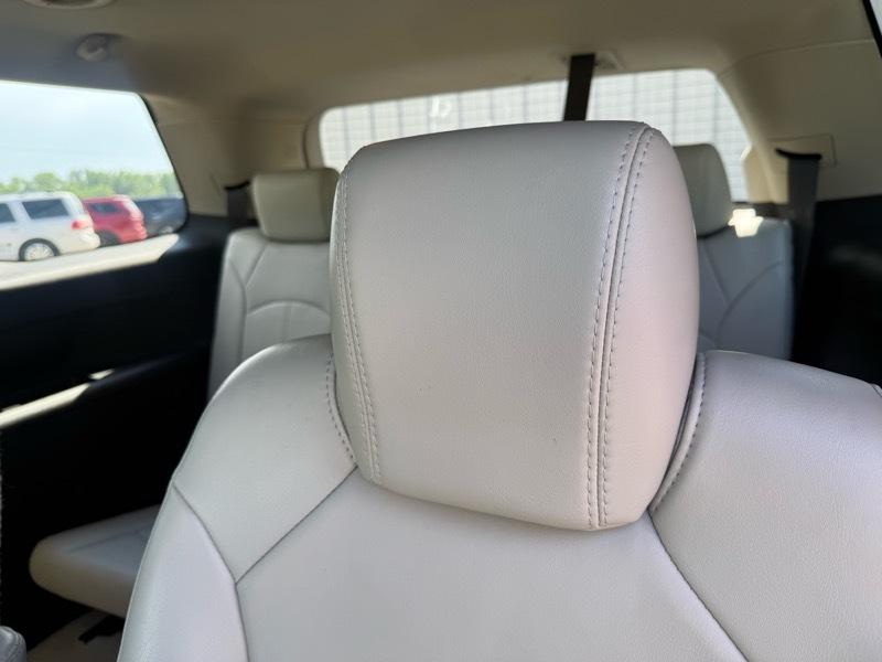 GMC Acadia SLT-2 AWD 2010