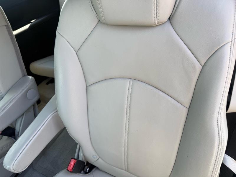 GMC Acadia SLT-2 AWD 2010