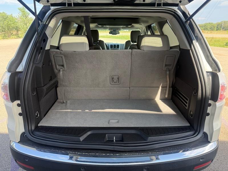 GMC Acadia SLT-2 AWD 2010