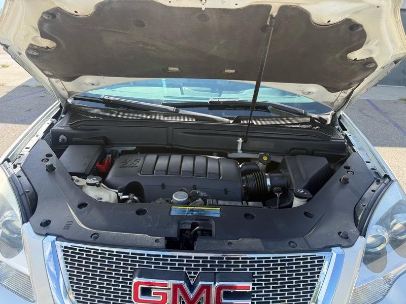 GMC Acadia SLT-2 AWD 2010