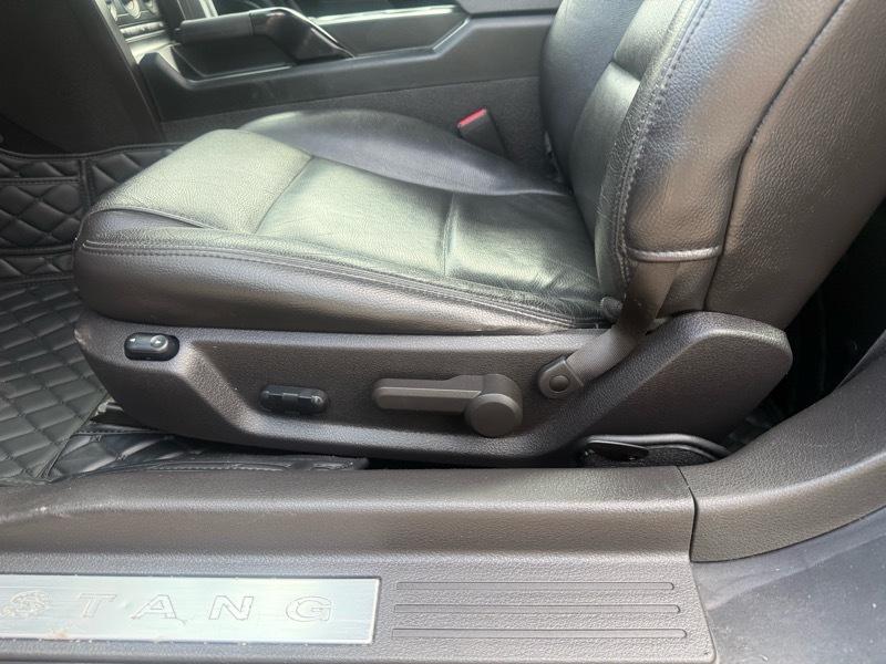Ford Mustang V6 Deluxe Coupe 2007