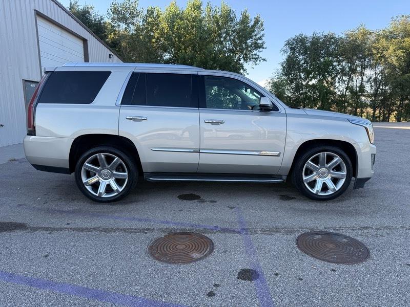 Cadillac Escalade Premium 4WD 2015