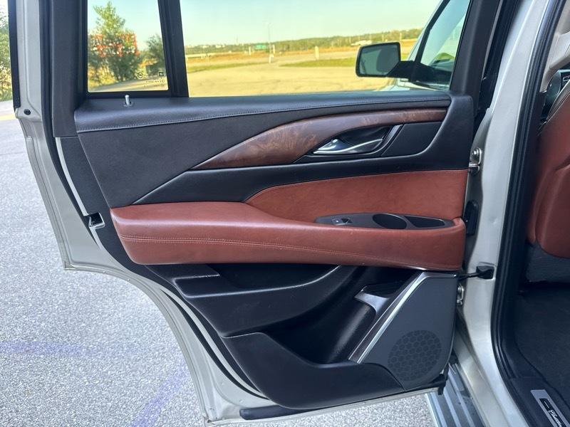 Cadillac Escalade Premium 4WD 2015